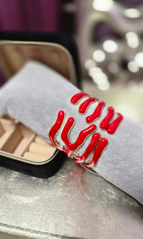 Pulsera metal roja