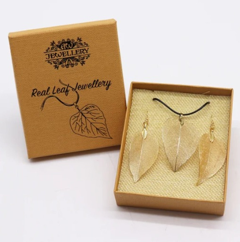 Conjunto de Hojas color ORO